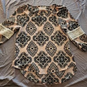 Chico's Black and Cream Patterned Blouse